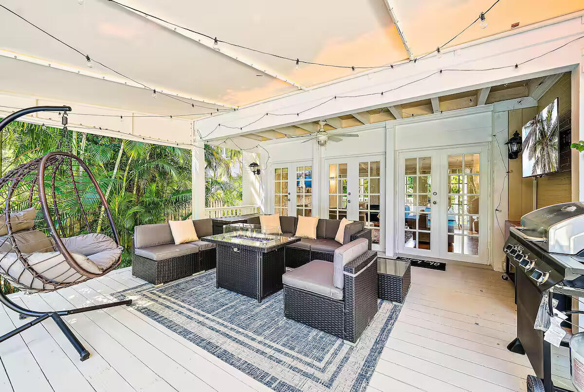 ESTATES OF SOUTH PALM BEACH - Residential Lease