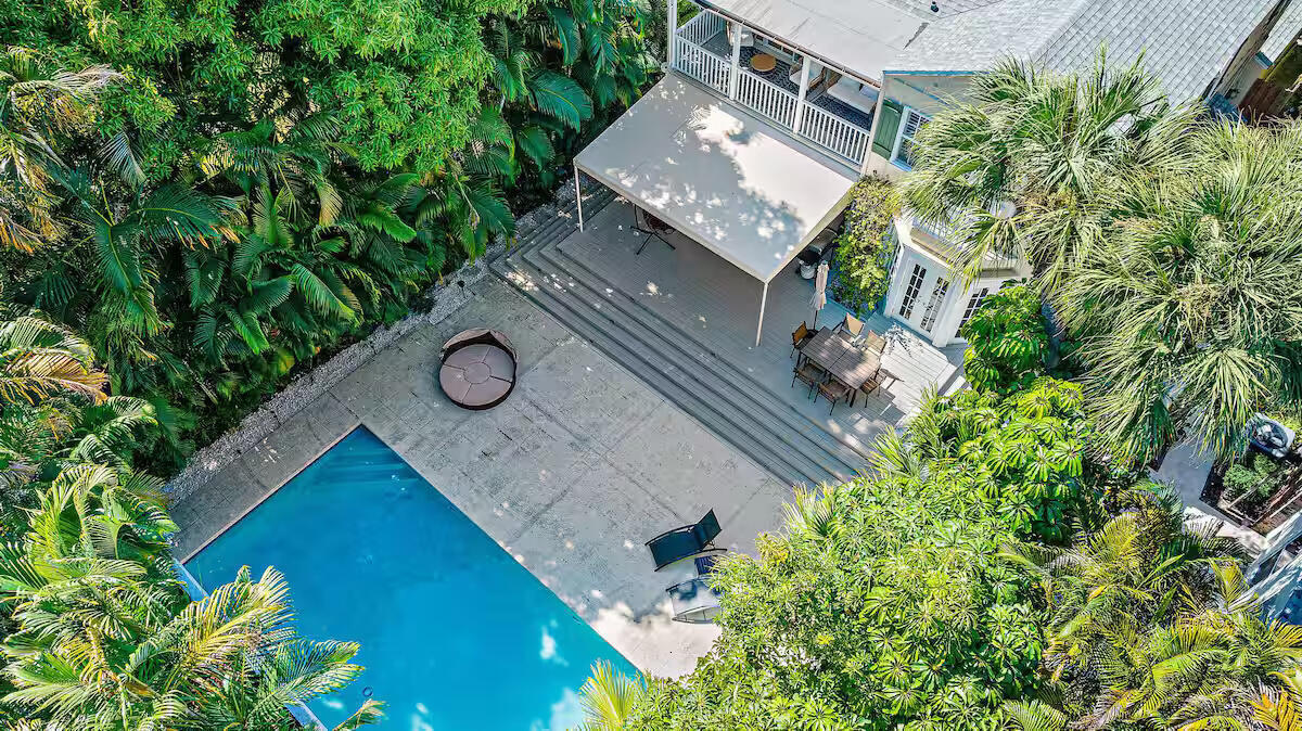 ESTATES OF SOUTH PALM BEACH - Residential Lease