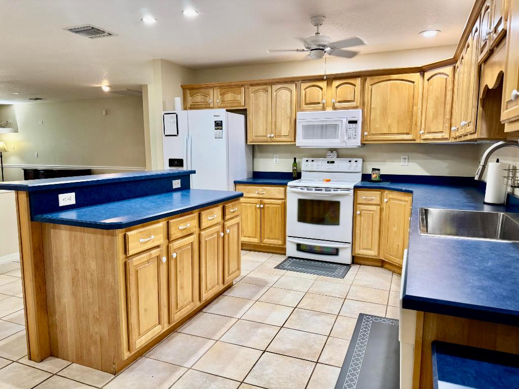 SEBRING COUNTRY EST SEC 01 - Residential