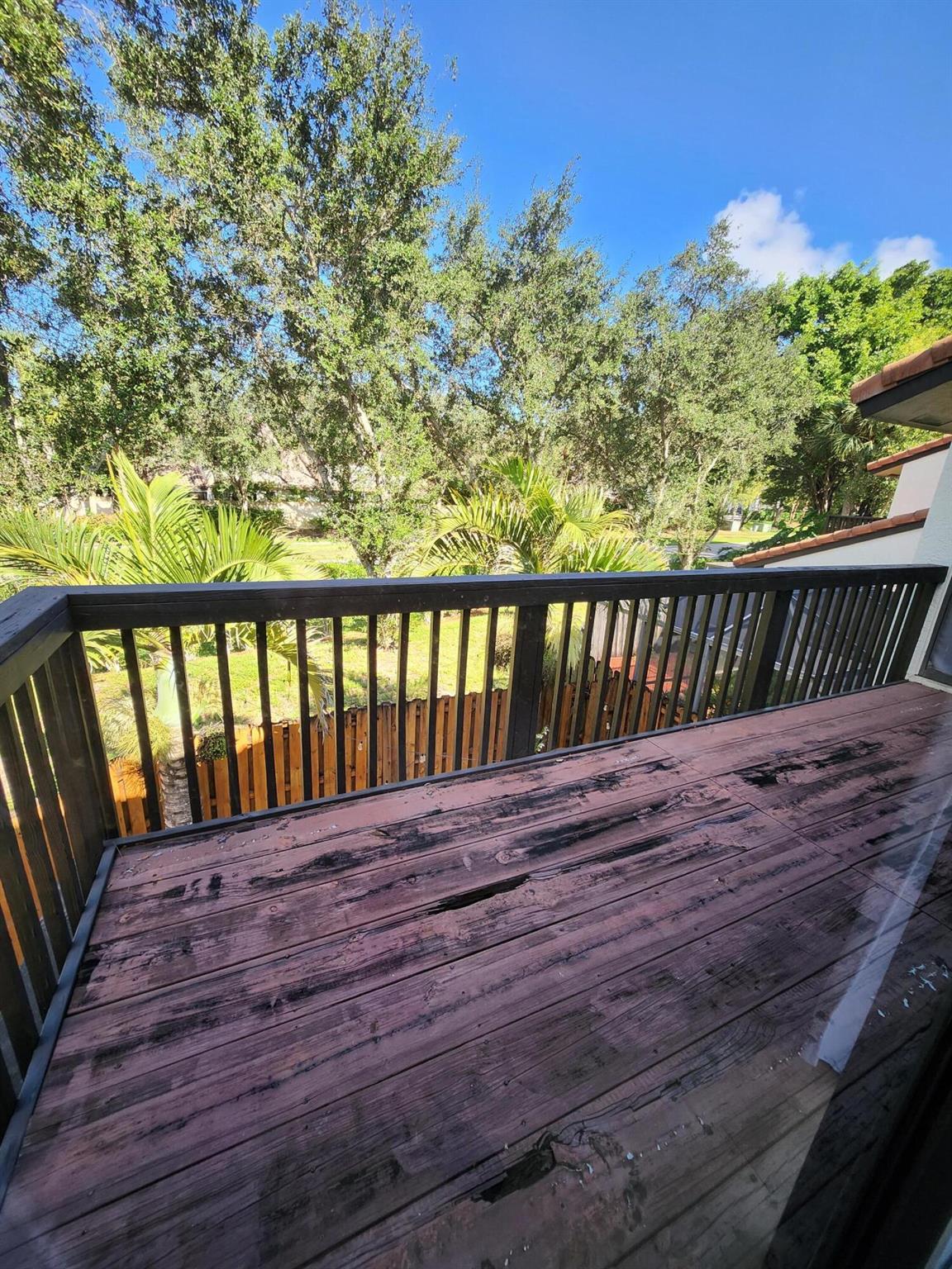 Town Place Condo 01 Bldg - Residential Lease