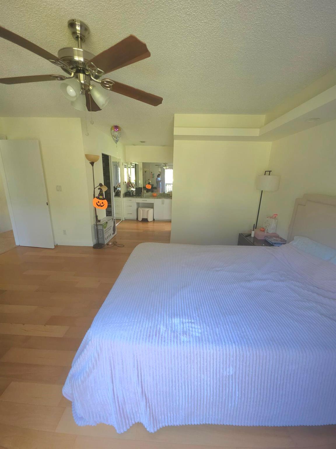 Town Place Condo 01 Bldg - Residential Lease