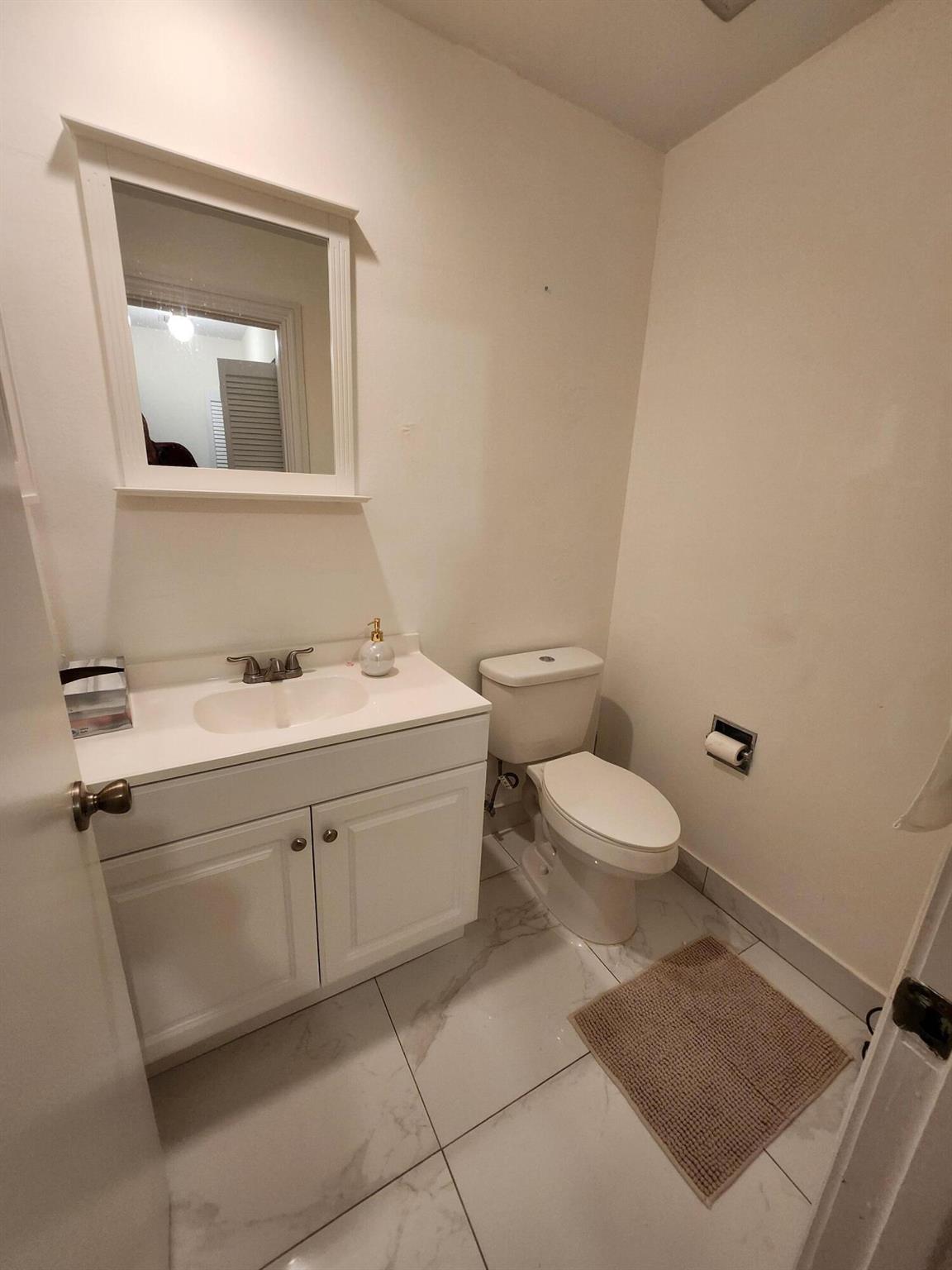 Town Place Condo 01 Bldg - Residential Lease