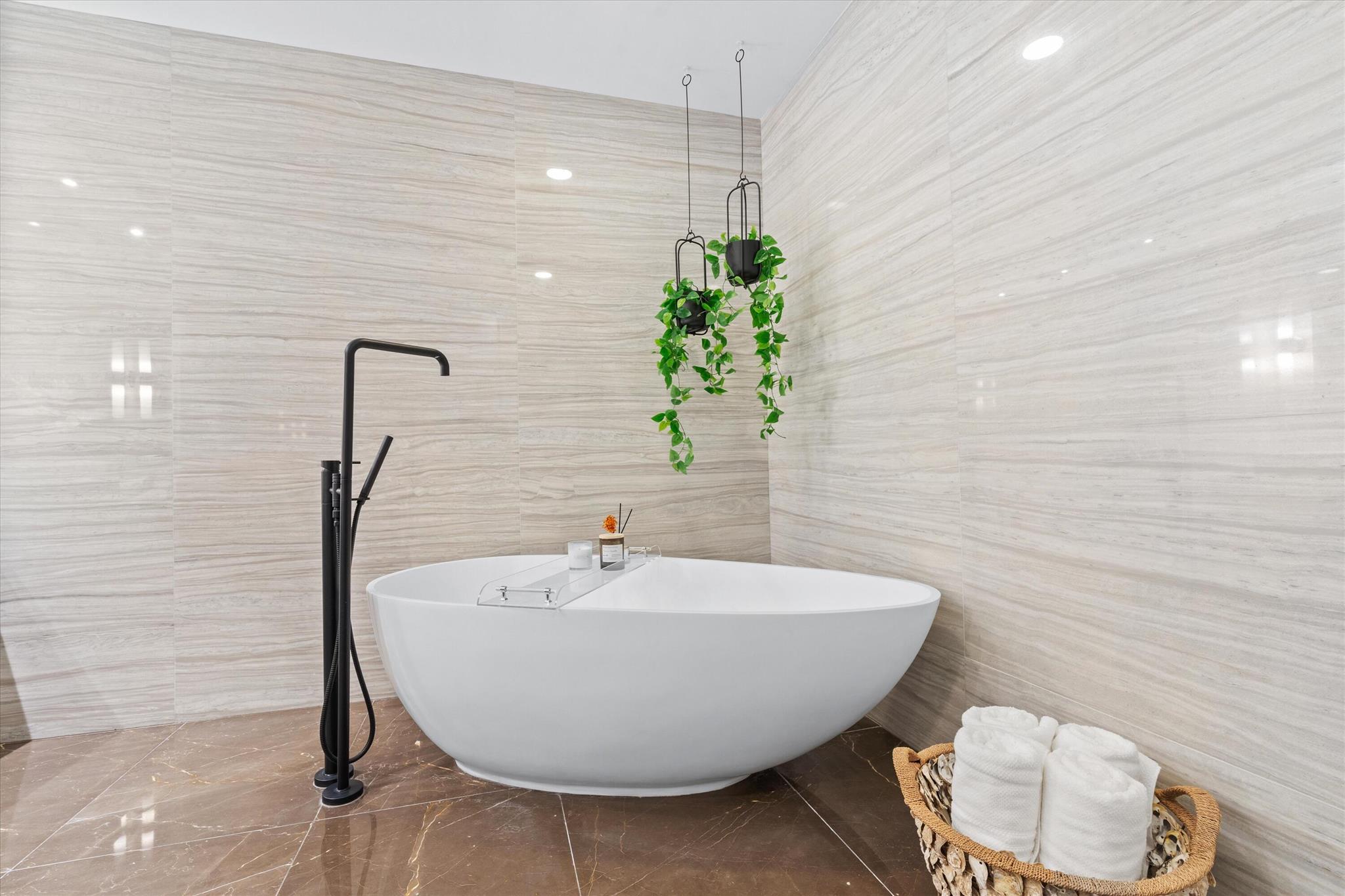 AUBERGE BEACH RESIDENCES - Residential