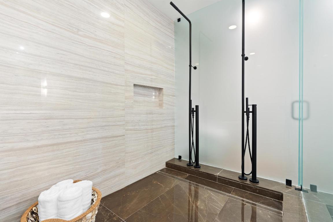 AUBERGE BEACH RESIDENCES - Residential