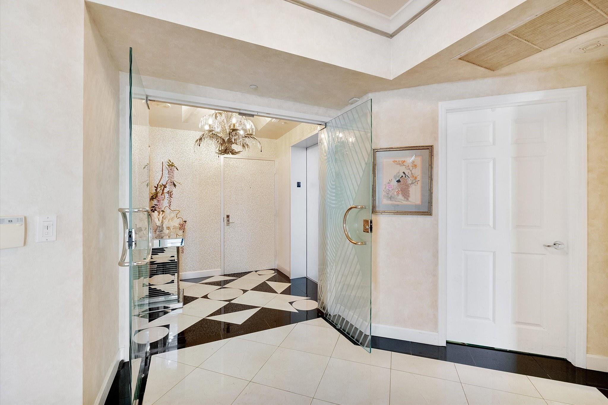 L'Hermitage - Residential