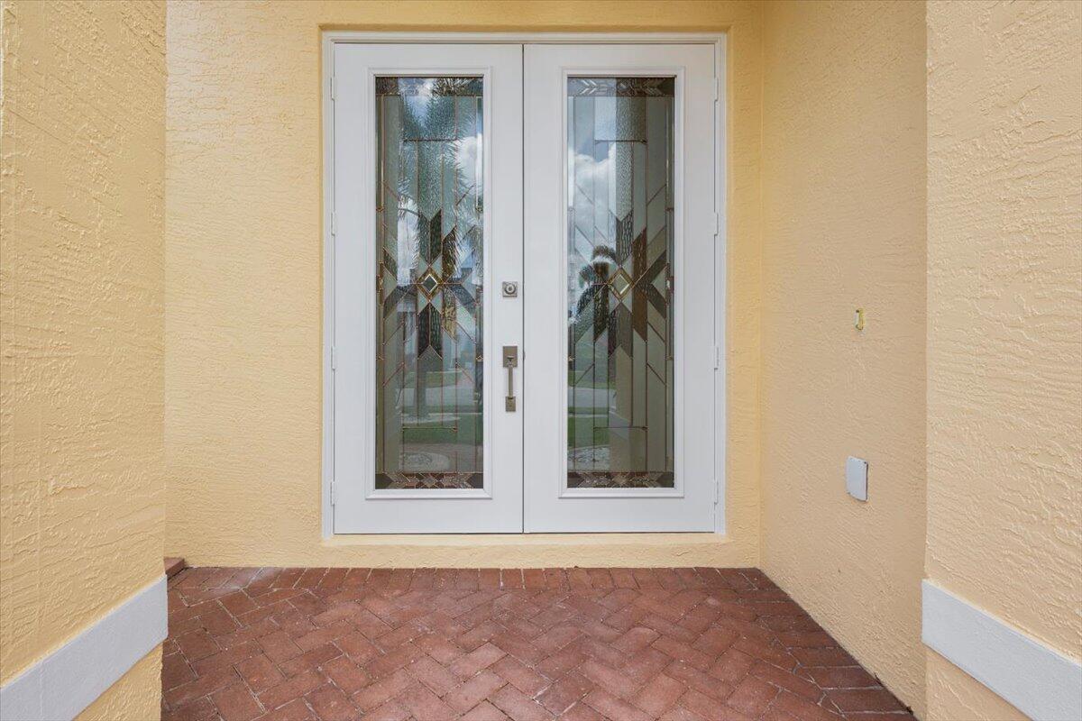 620 SW Long Key Court