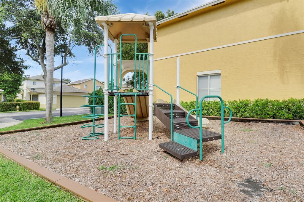 LYMAN VLG - Residential