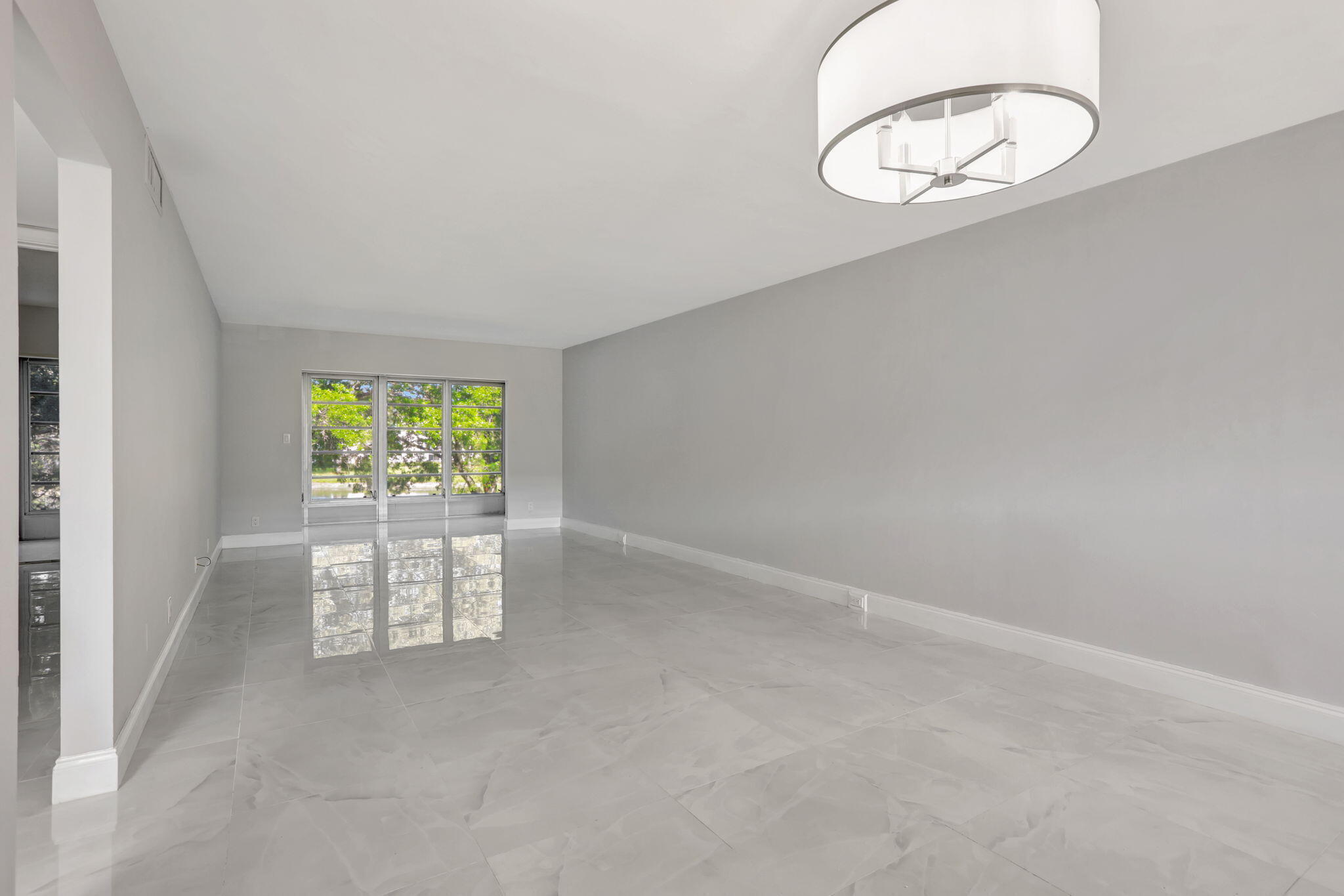 LUCAYA VILLAGE 2-A CONDO - Residential