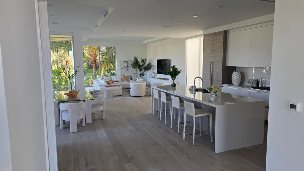 Photo of 1070 Del Harbour Drive, Delray Beach, FL 33483 (MLS # B26012753)