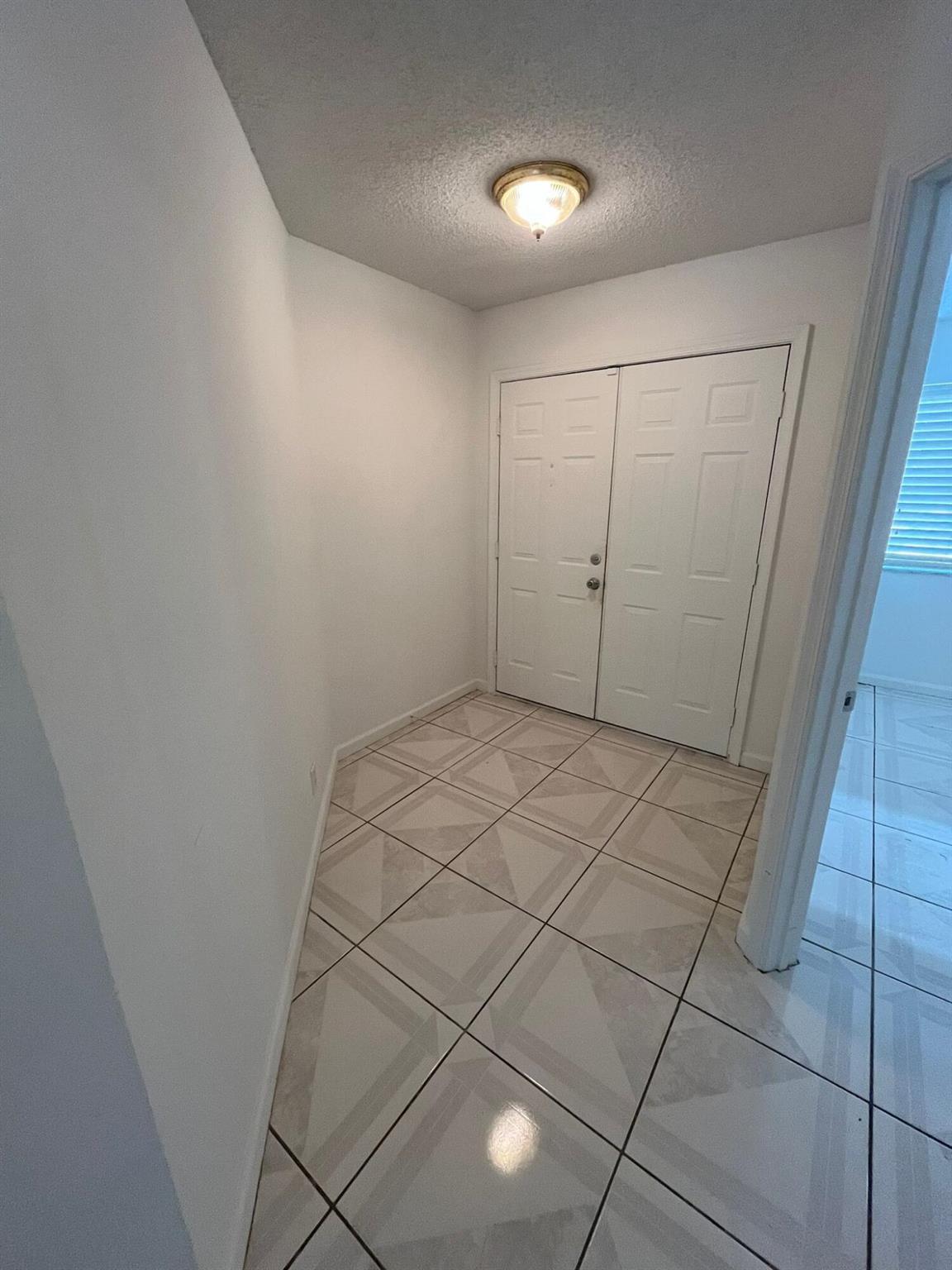 102 Sunshine Boulevard