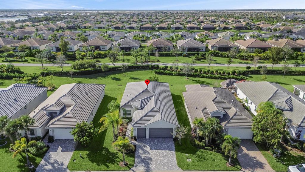 Photo of 11922 SW Bristol Bay Drive, Port Saint Lucie, FL 34987 (MLS # R10945649)