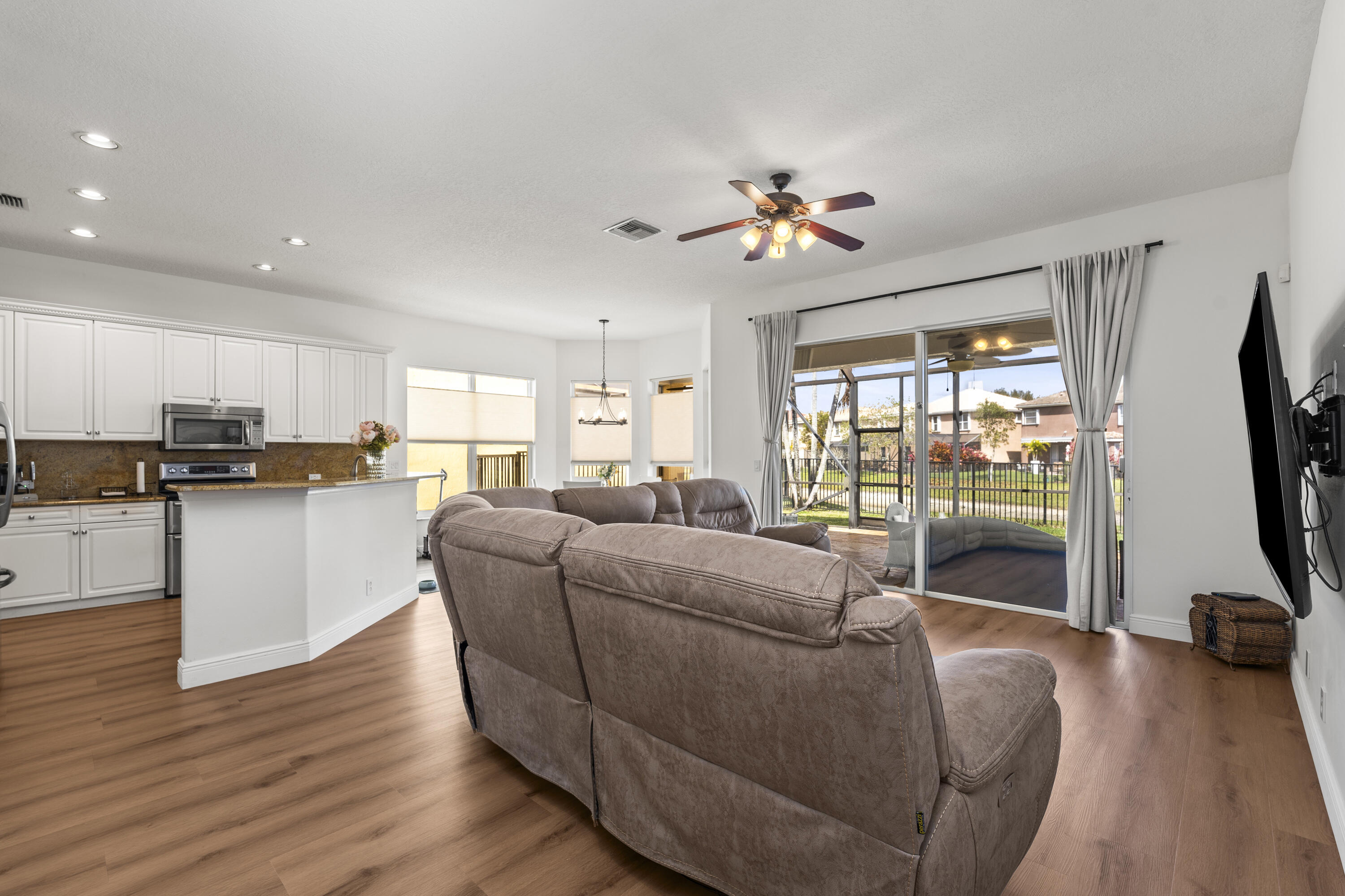 ORANGE GROVE EST - Residential Lease