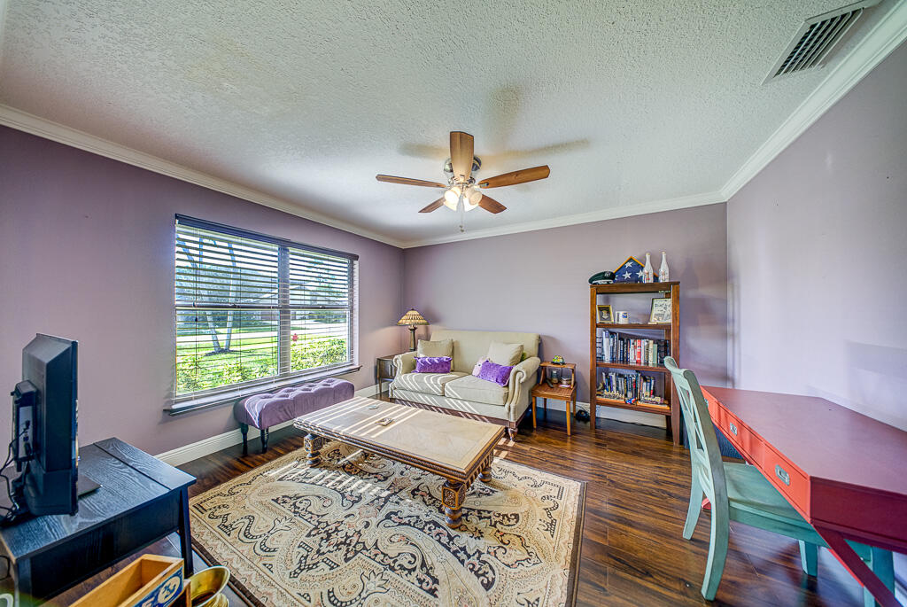 GREENVIEW SHORES 1 OF WELLINGTON - Residential