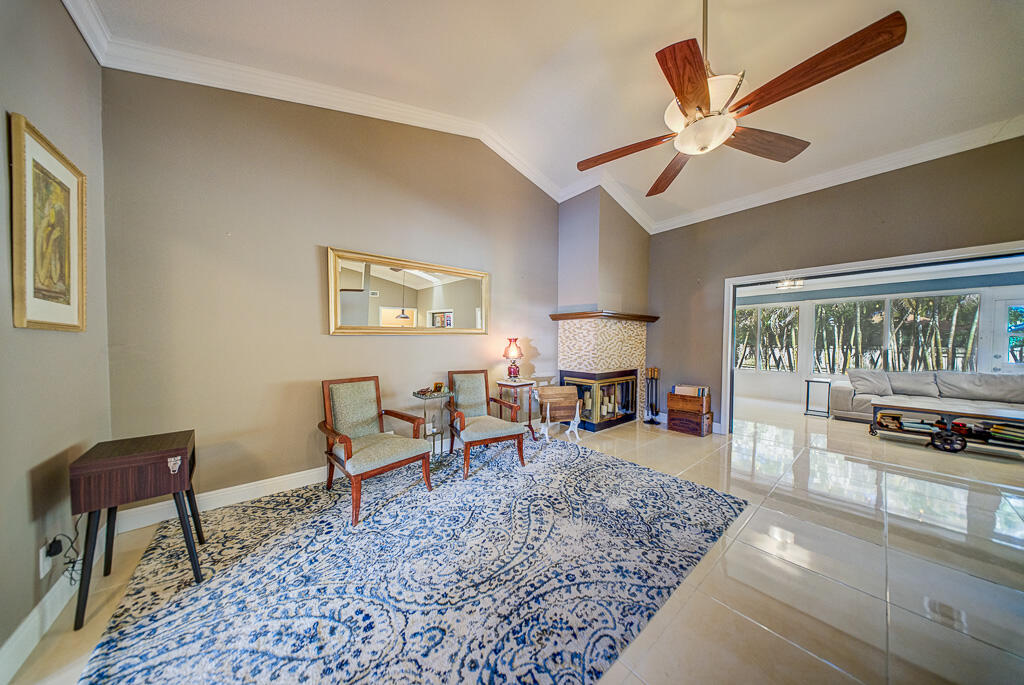 GREENVIEW SHORES 1 OF WELLINGTON - Residential