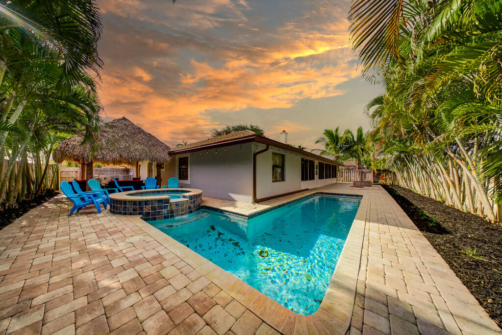 GREENVIEW SHORES 1 OF WELLINGTON - Residential