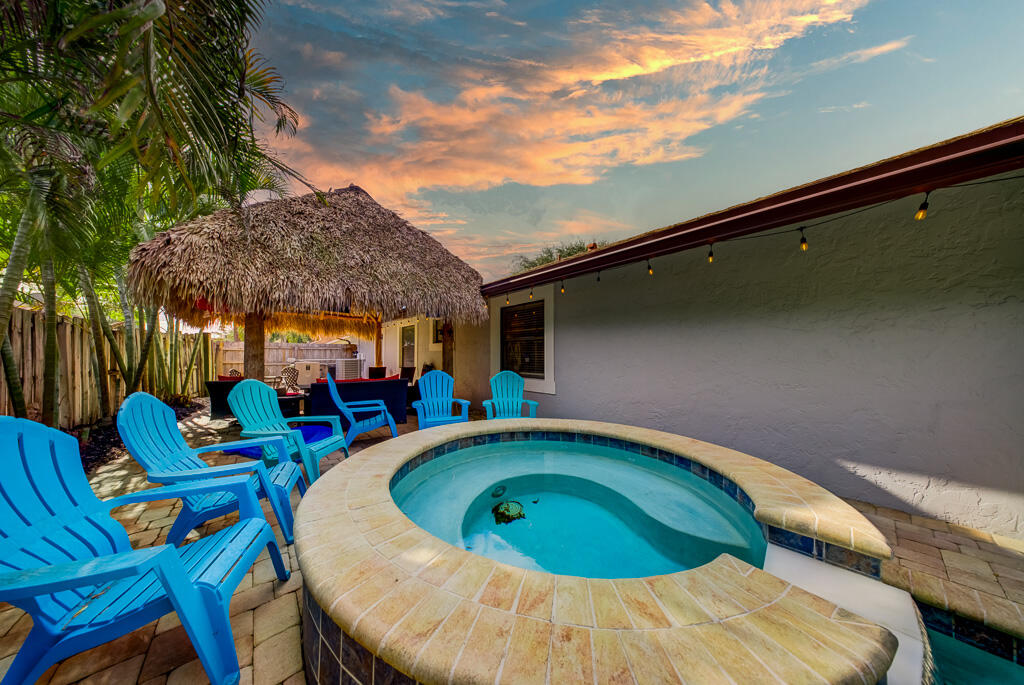 GREENVIEW SHORES 1 OF WELLINGTON - Residential