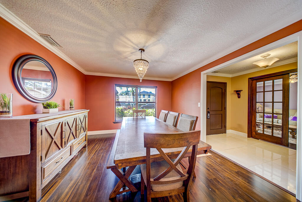 GREENVIEW SHORES 1 OF WELLINGTON - Residential