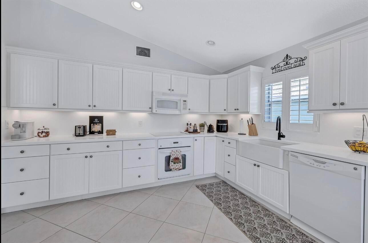 WEITZER SUB 2 - Residential Lease