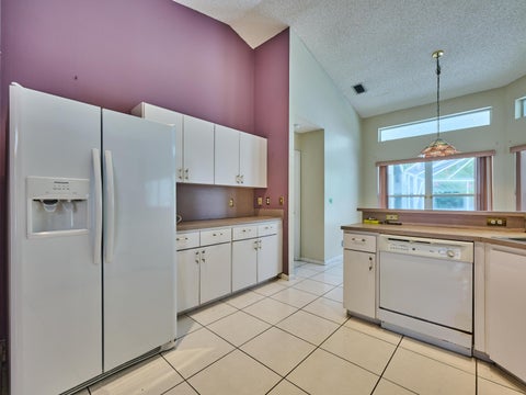 Tiny photo for 4610 NW 100th Way, Coral Springs, FL 33076 (MLS # B26043470)