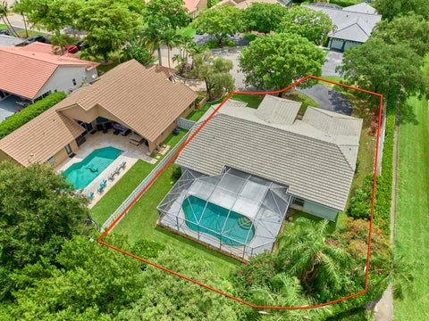 Tiny photo for 4610 NW 100th Way, Coral Springs, FL 33076 (MLS # B26043470)