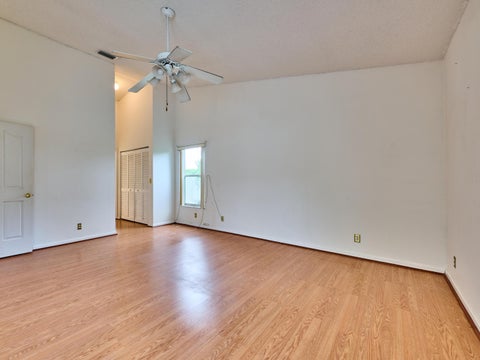 Tiny photo for 4610 NW 100th Way, Coral Springs, FL 33076 (MLS # B26043470)