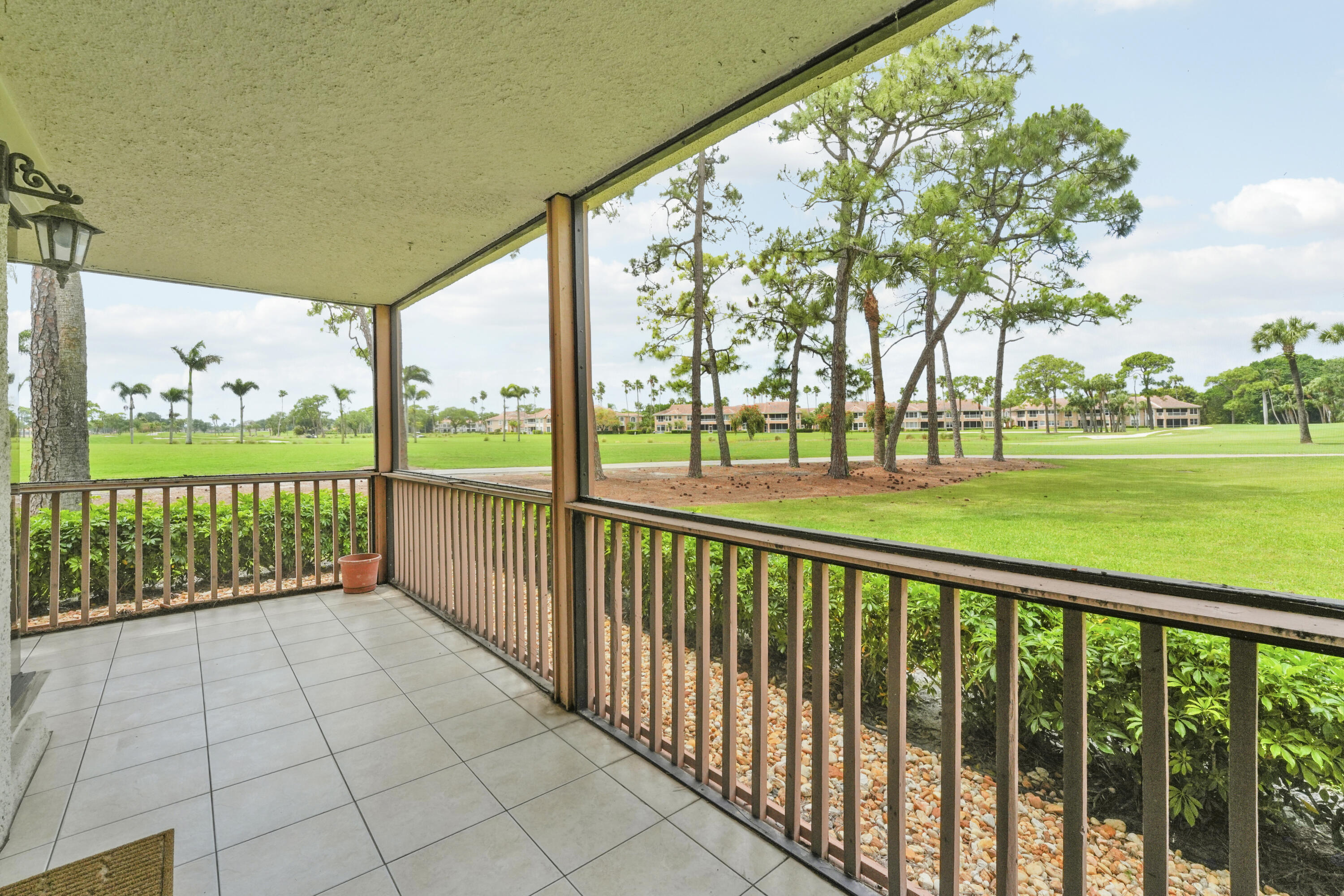 GOLF VILLAS CONDO - Residential