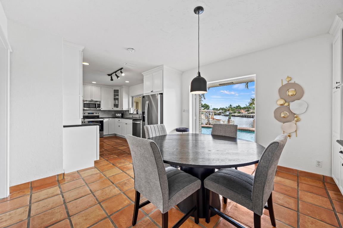 POMPANO ISLES - Residential