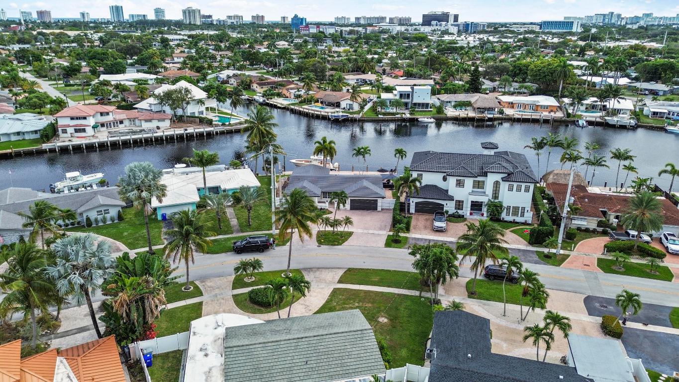 POMPANO ISLES - Residential
