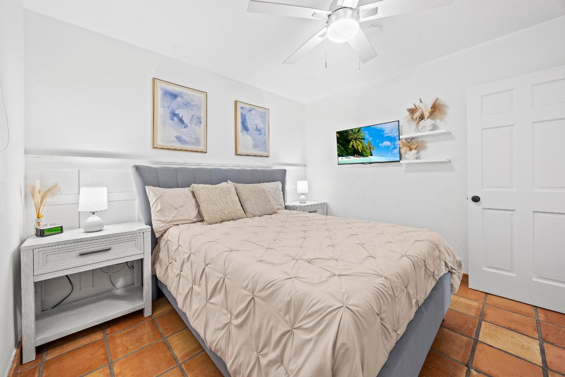 POMPANO ISLES - Residential