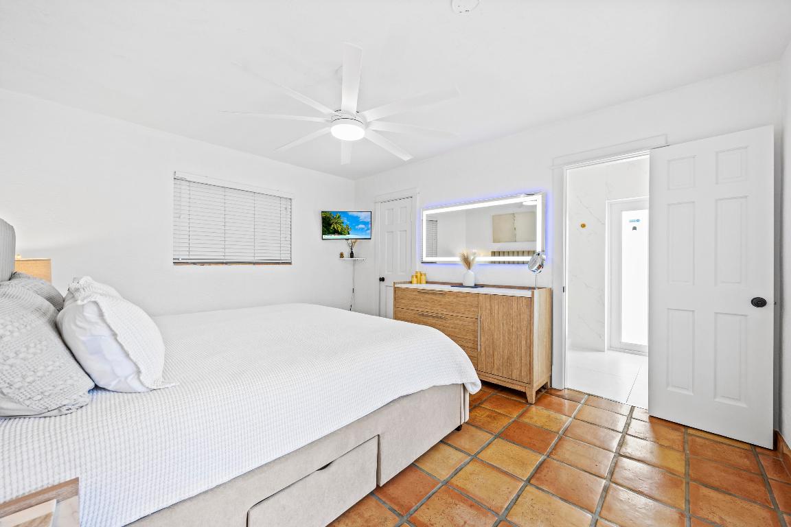 POMPANO ISLES - Residential