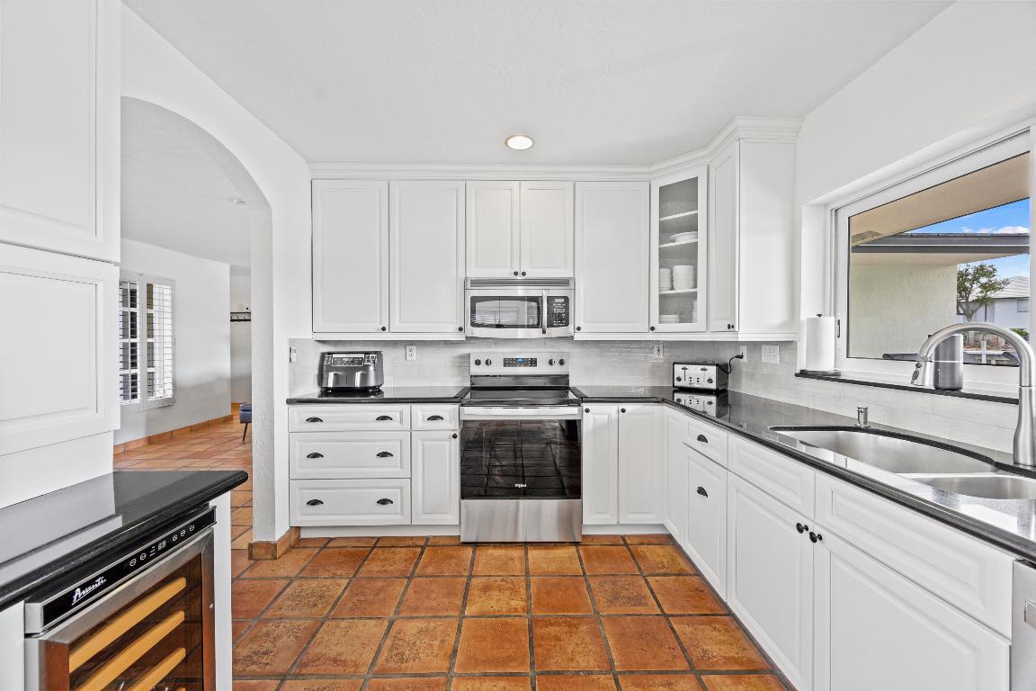 POMPANO ISLES - Residential