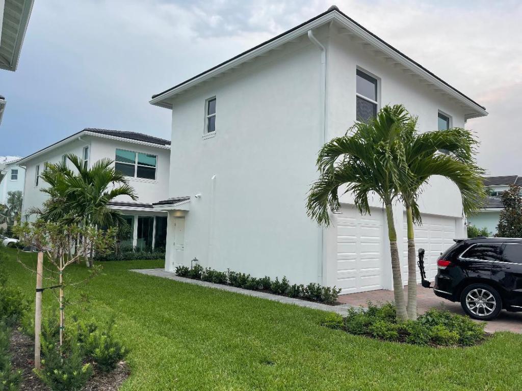 ALTON NEIGHBORHOOD 1 - Residential Lease