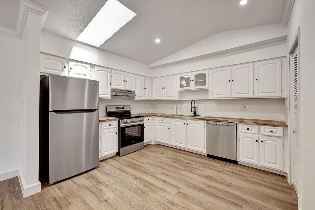 Photo of 1529 Pheasant Walk #B, Fort Pierce, FL 34950 (MLS # R11084098)