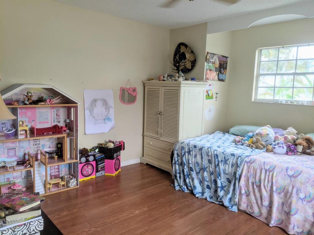 EMERALD FOREST OF WELLINGTON 3 - Residential