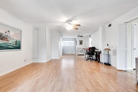 A home in Lake Worth Beach