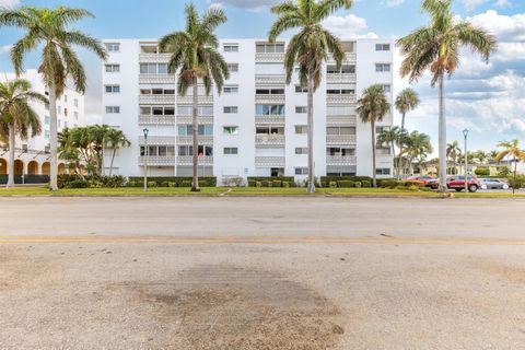 A home in Lake Worth Beach