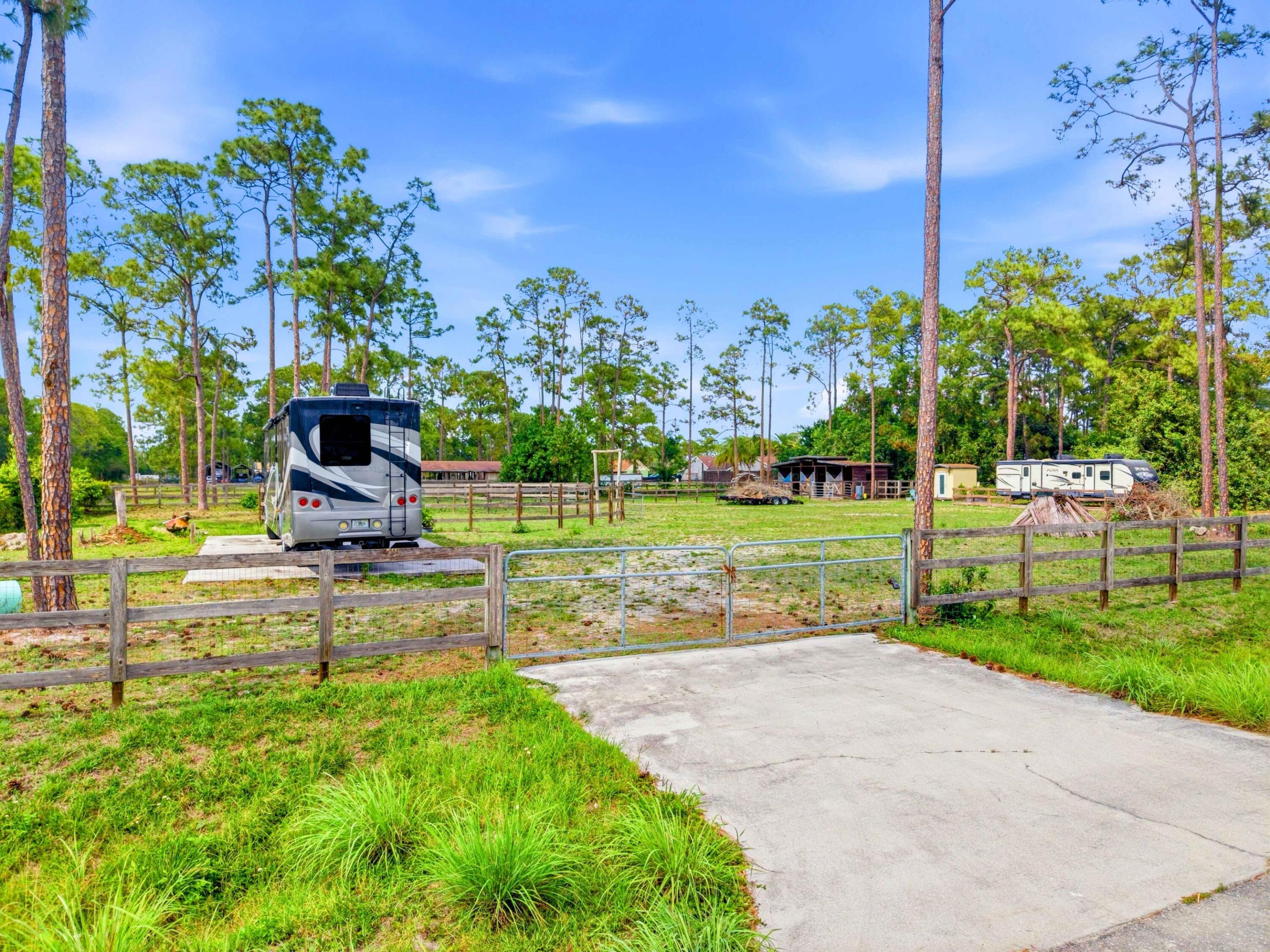 The Acreage - Land