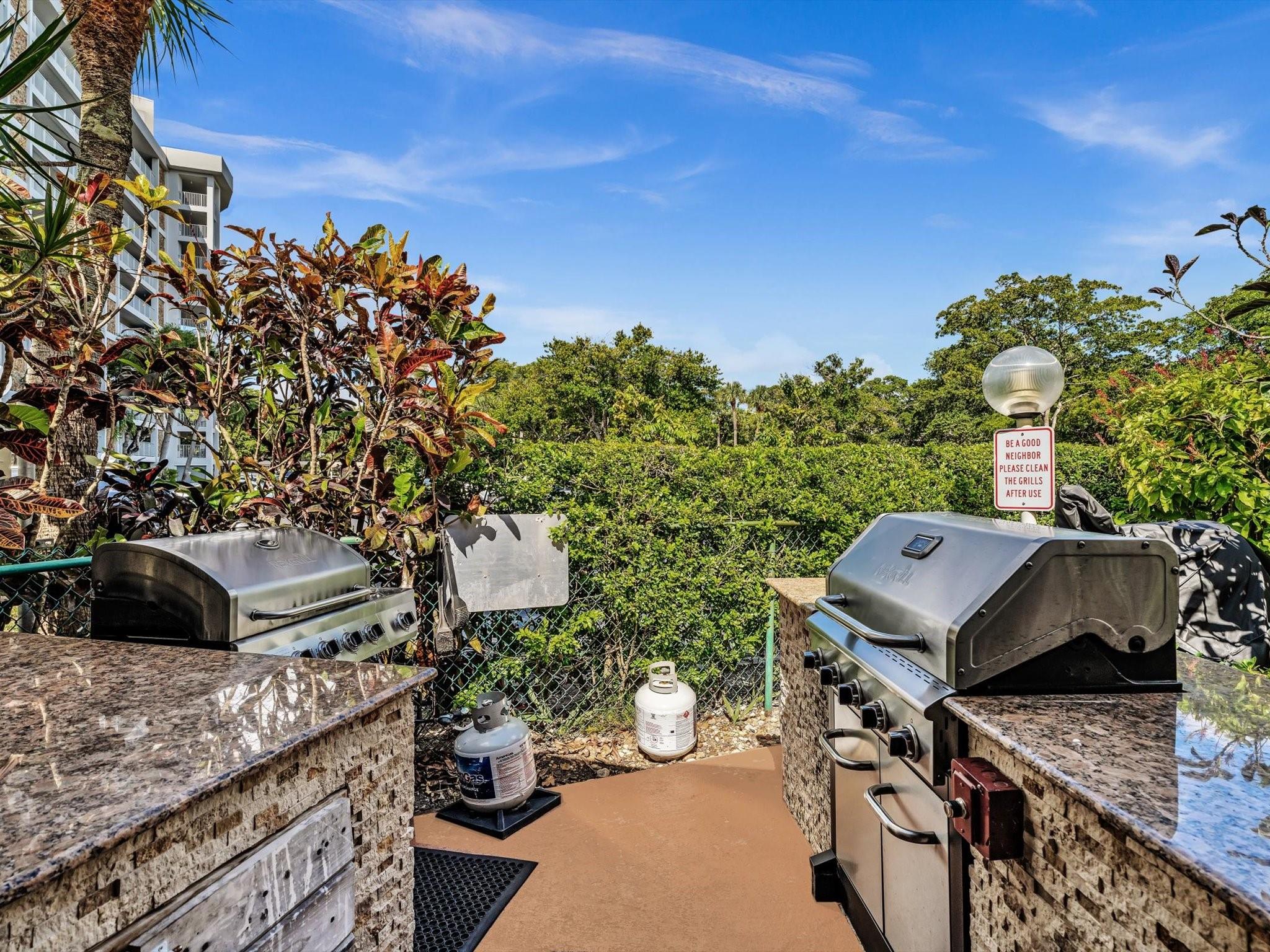 PALM AIRE - Residential