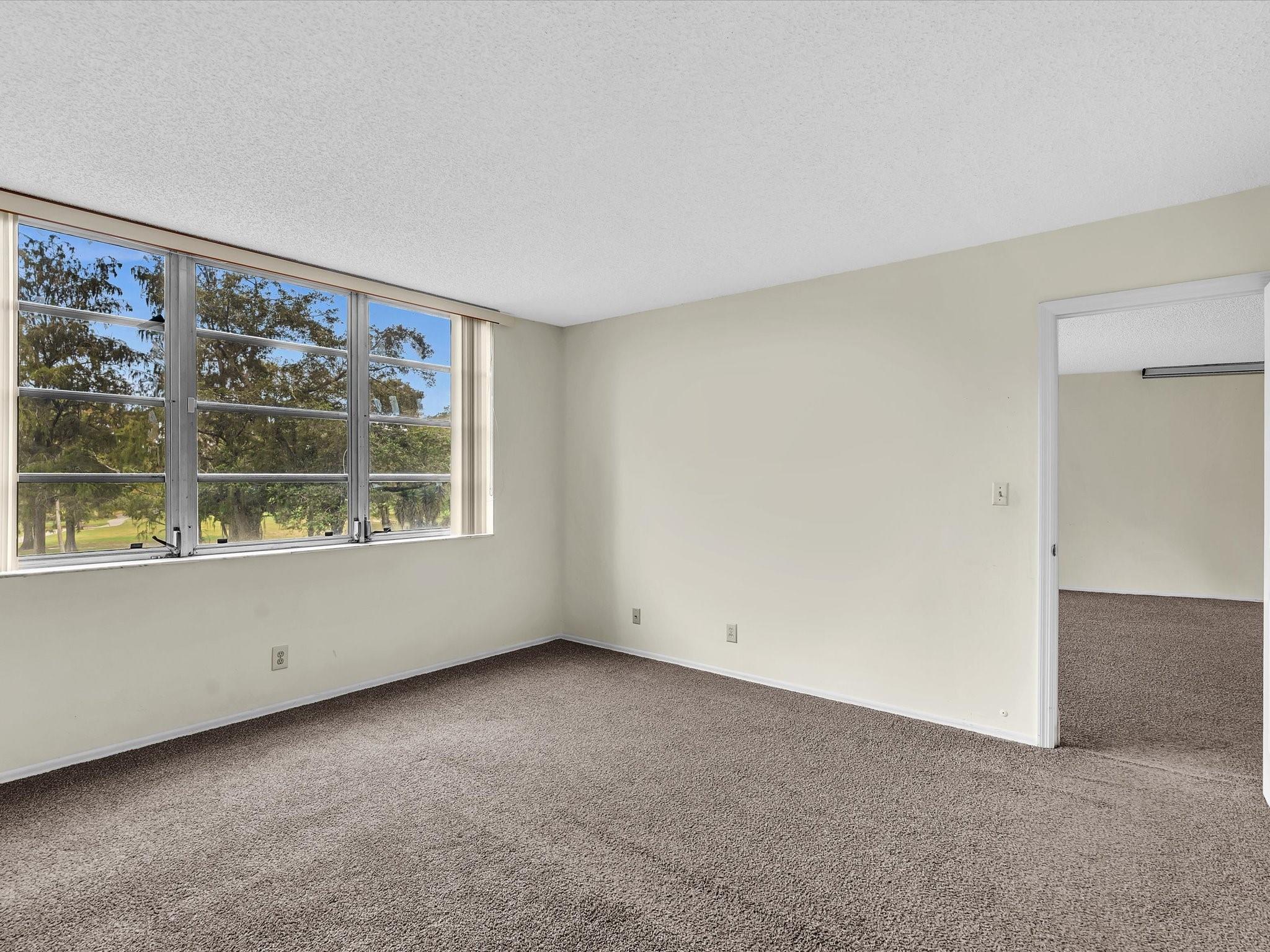 PALM AIRE - Residential