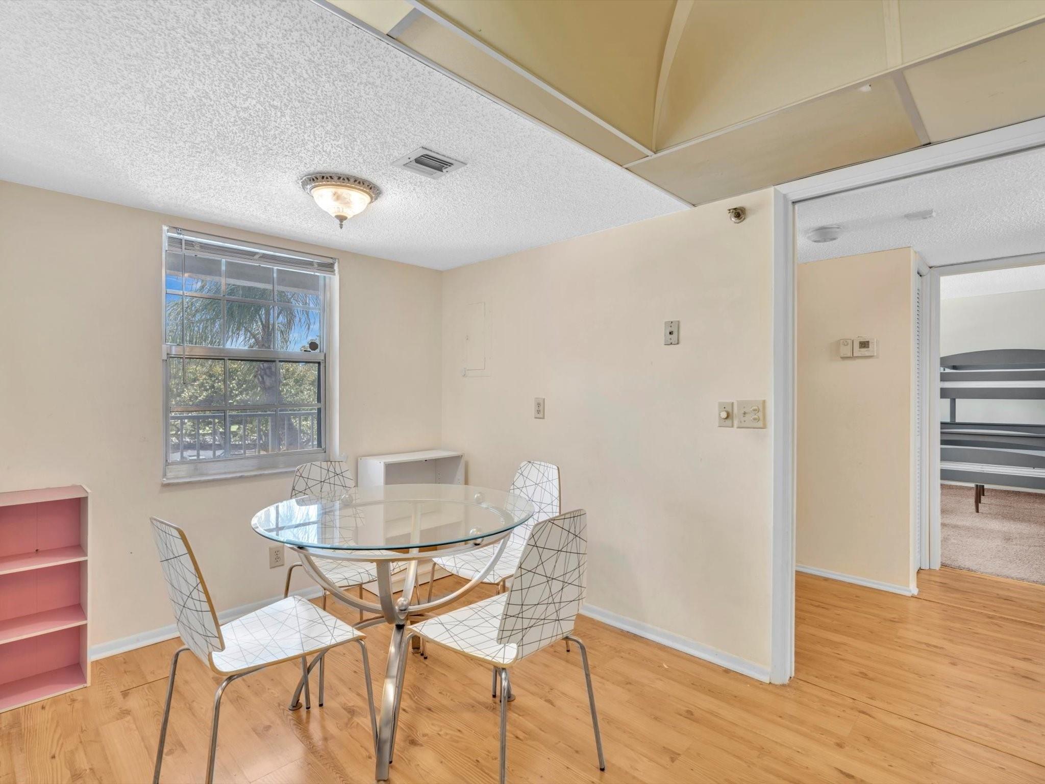 PALM AIRE - Residential