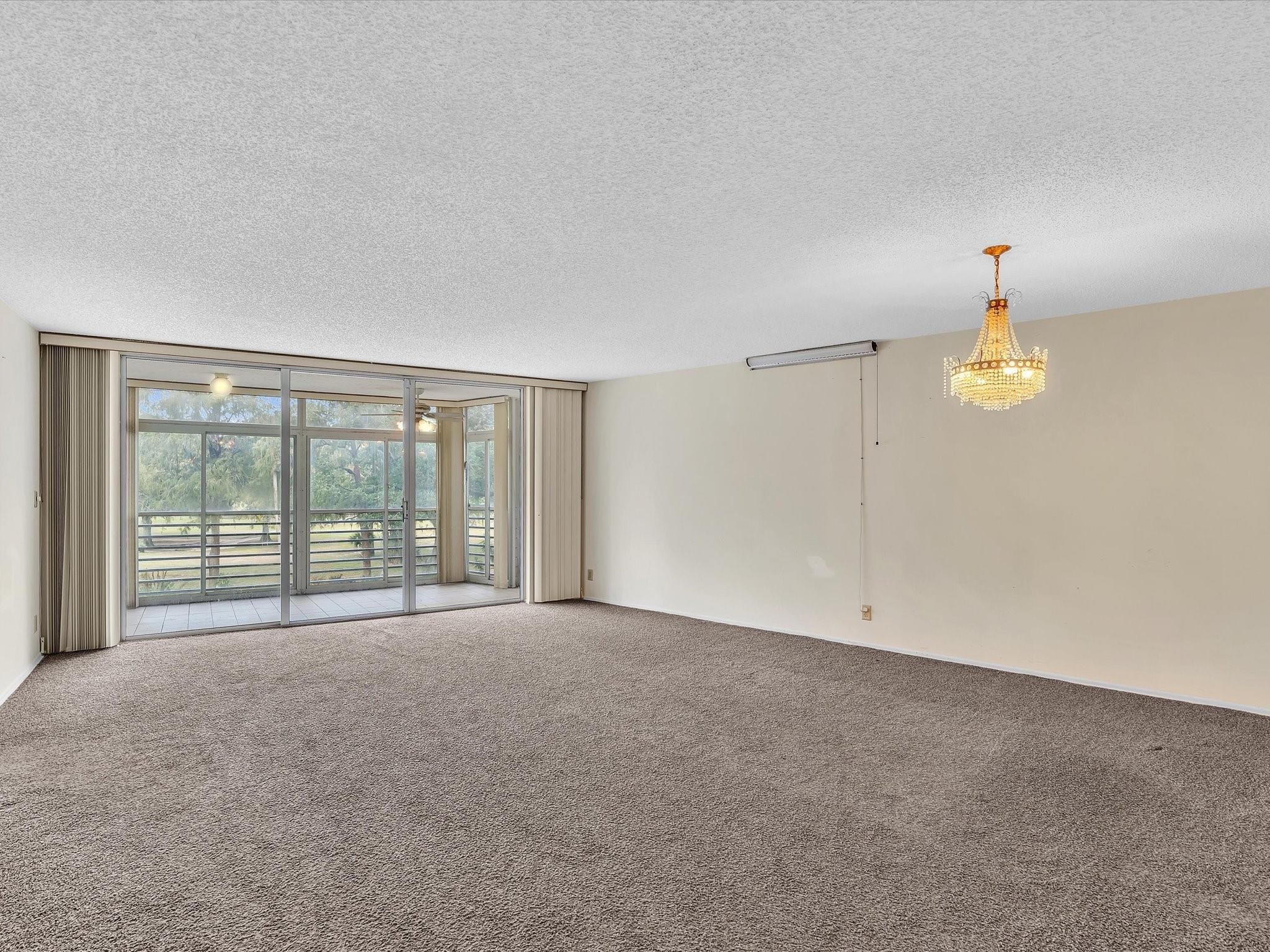 PALM AIRE - Residential