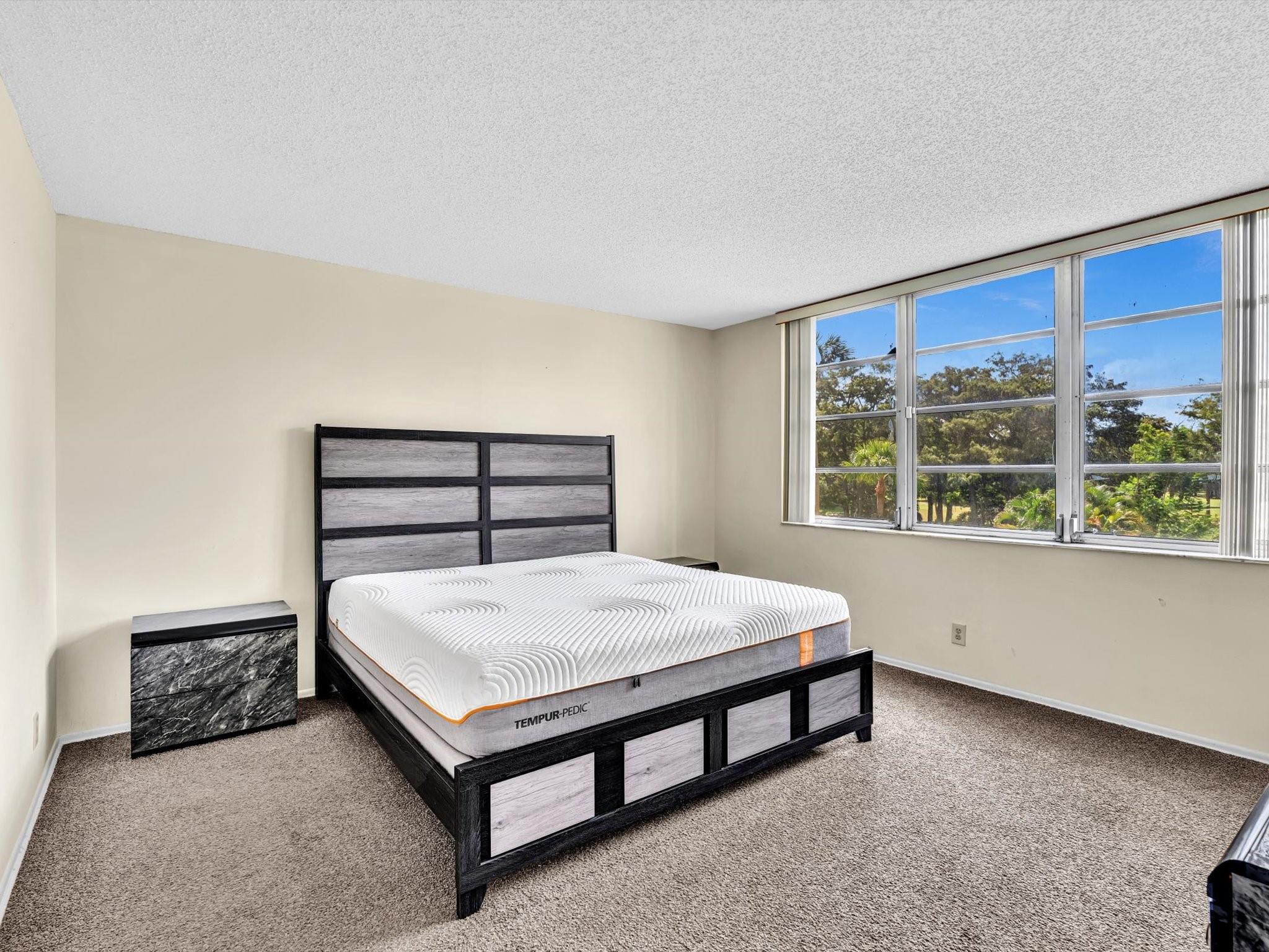 PALM AIRE - Residential