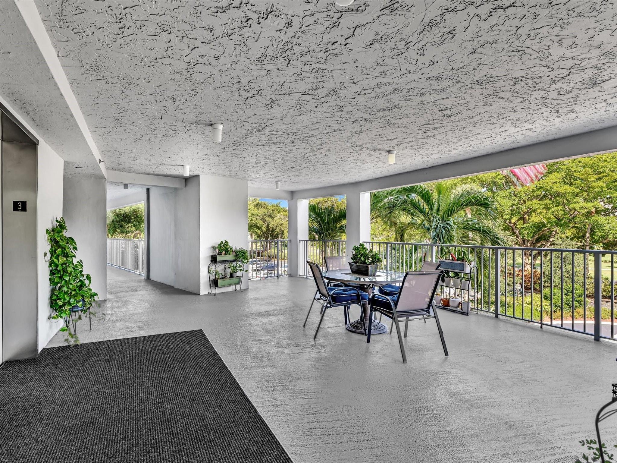 PALM AIRE - Residential