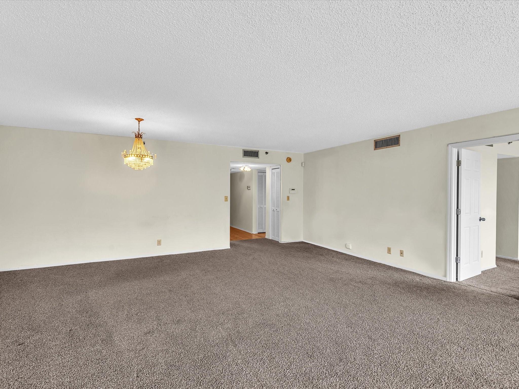 PALM AIRE - Residential