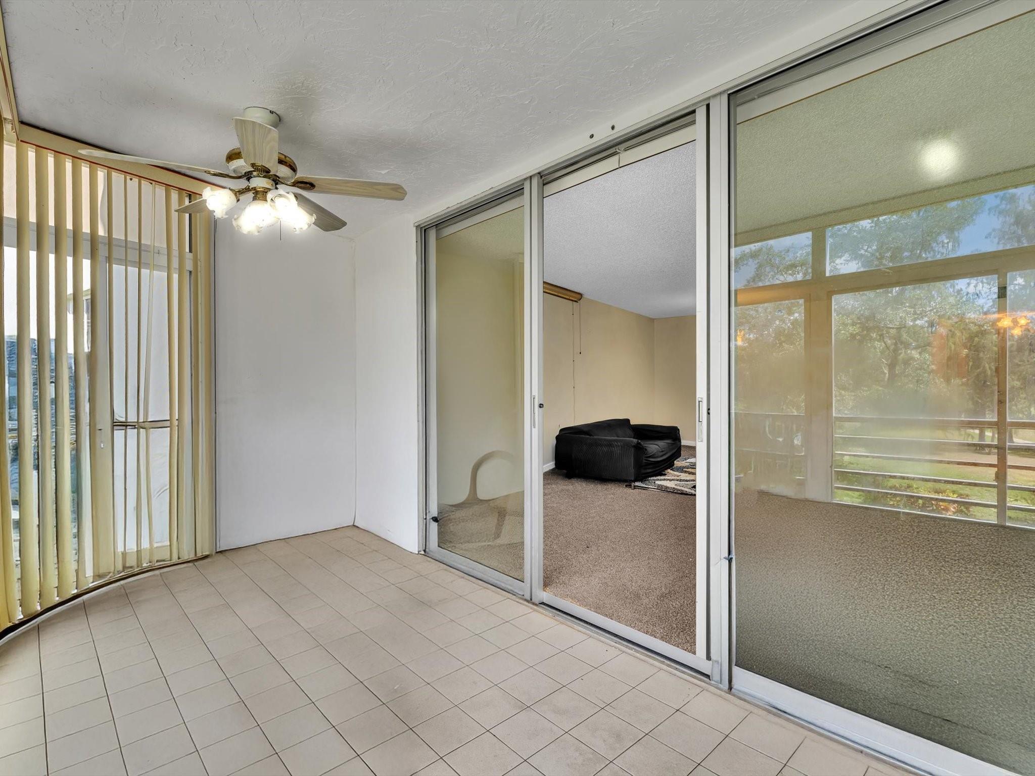 PALM AIRE - Residential