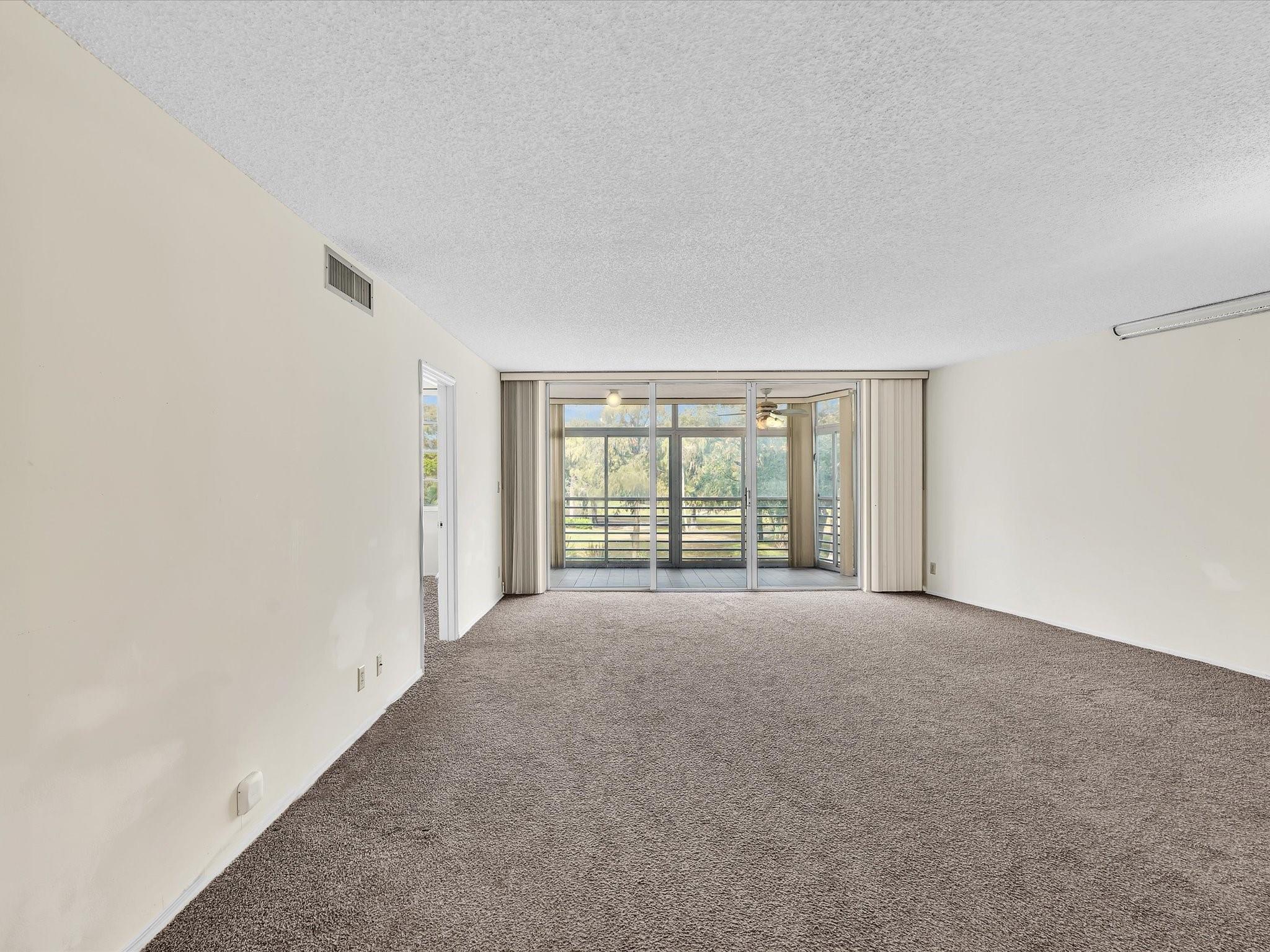 PALM AIRE - Residential