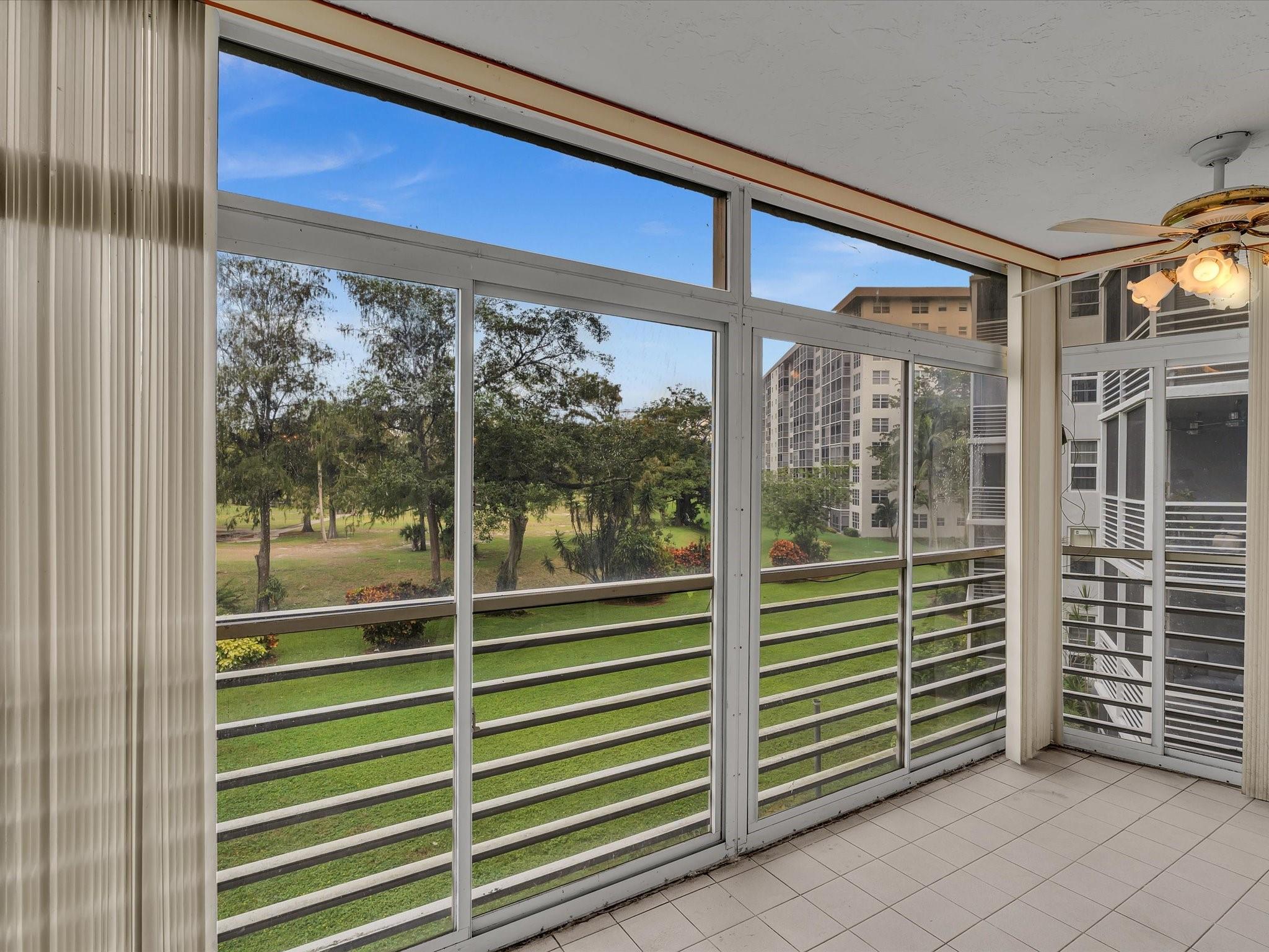 PALM AIRE - Residential