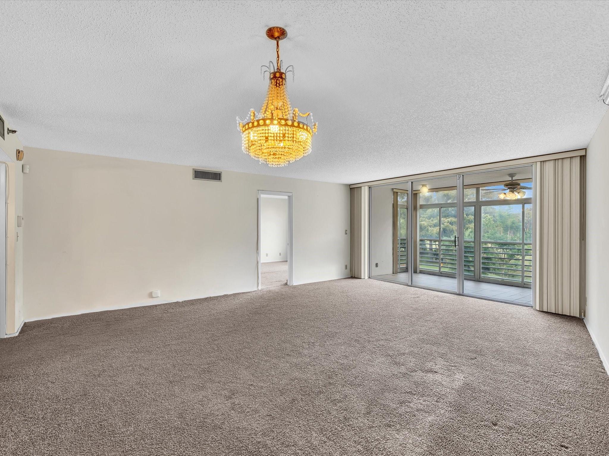 PALM AIRE - Residential