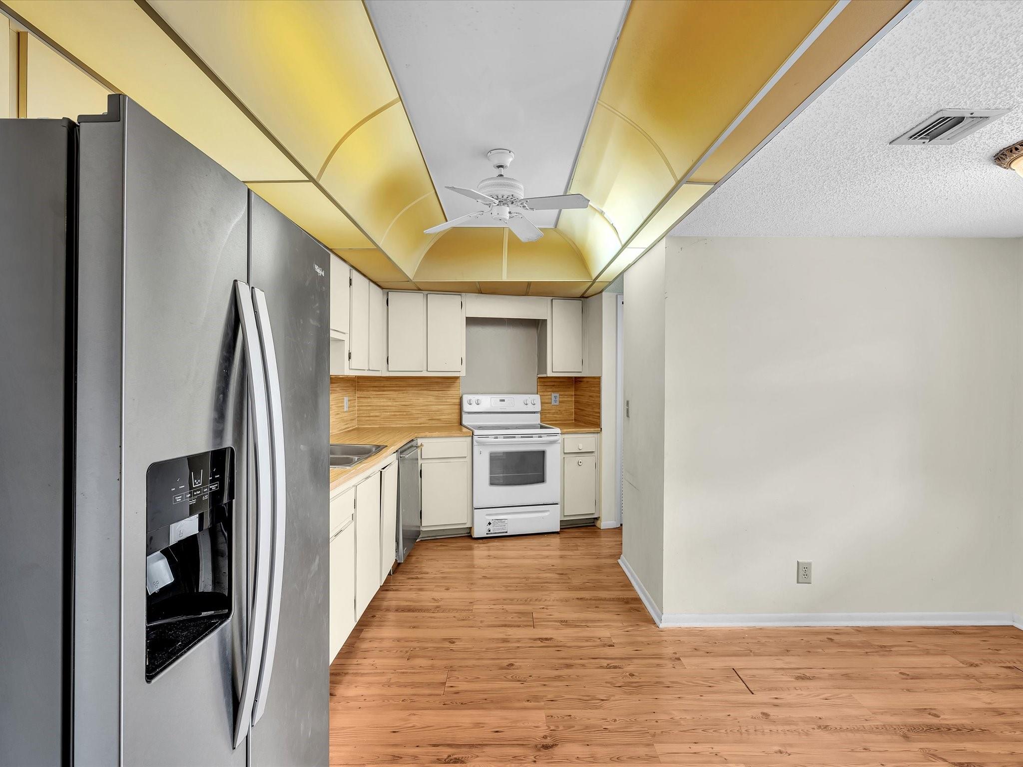 PALM AIRE - Residential