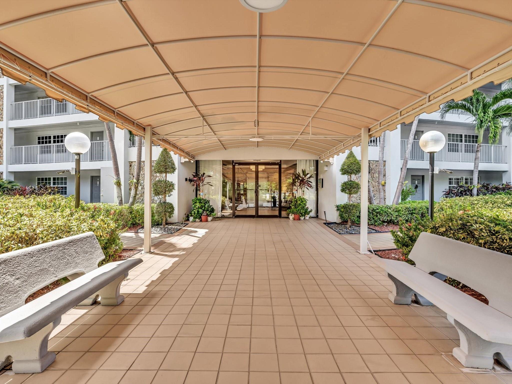 PALM AIRE - Residential